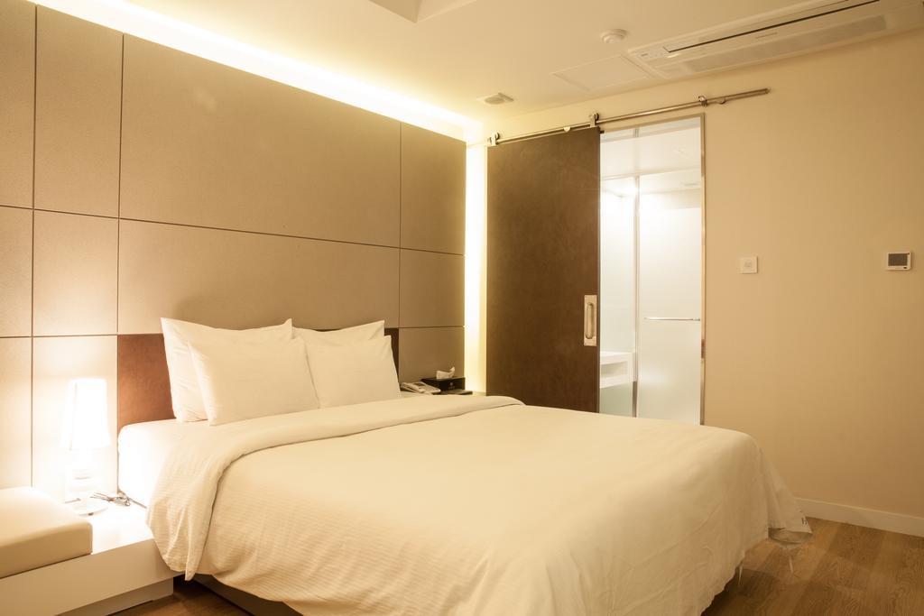 Hotel Two Be In Tourist