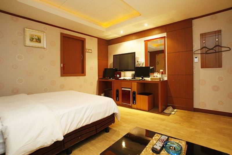 Hotel Two Be In Tourist 3*