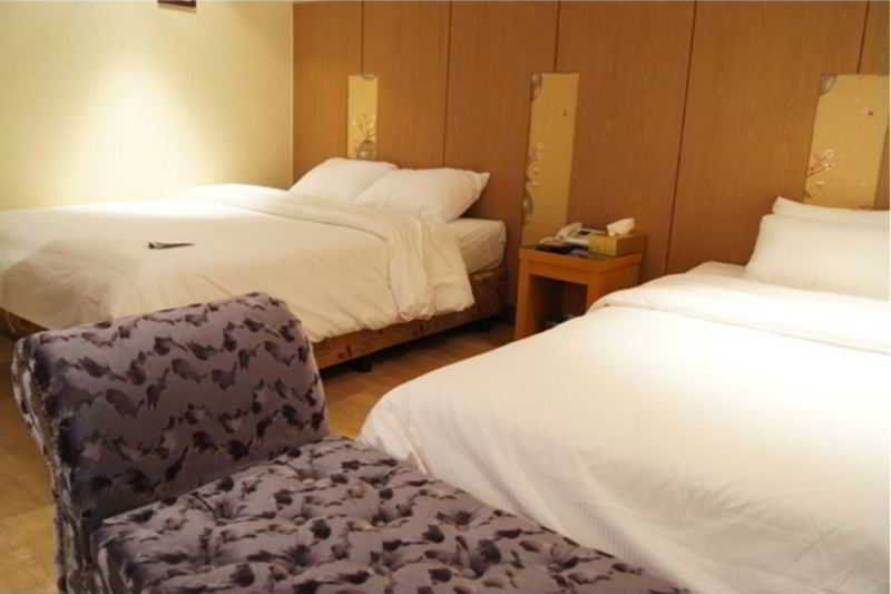 Two Be In Tourist Hotel Seoul